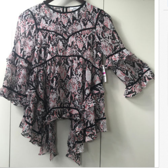 BAR-III-Ruffled-Asymmetrical top Blouse - Picture 6 of 6